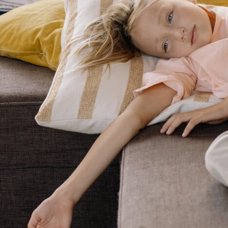 How to Keep Your Feet Pain-Free While Traveling